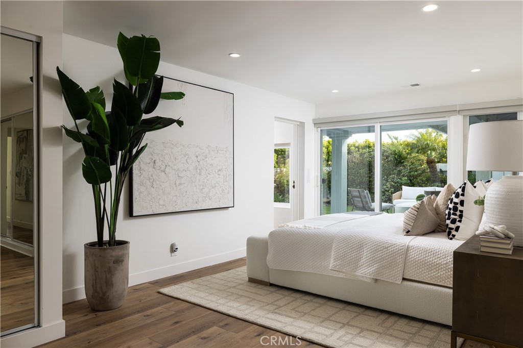 1007 White Sails Way