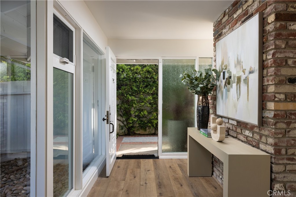 1007 White Sails Way