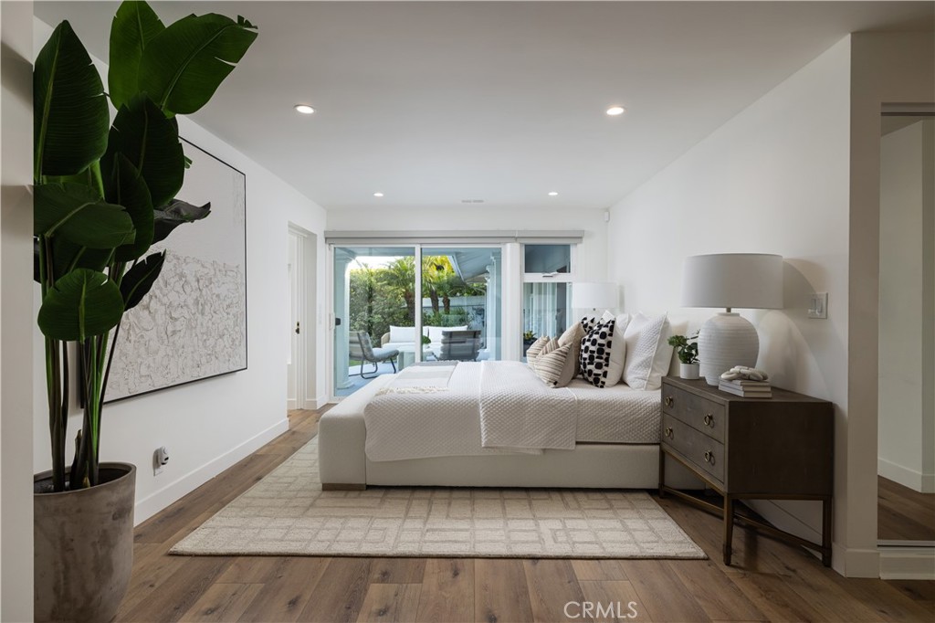 1007 White Sails Way