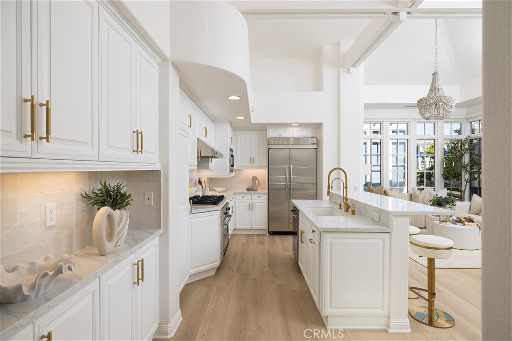 2545 Bungalow Place #12