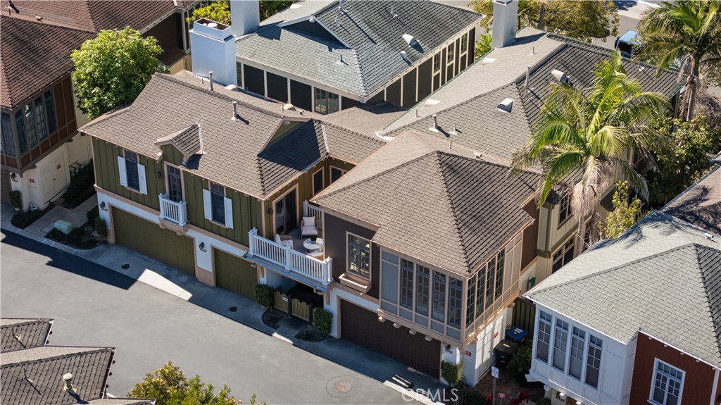 2545 Bungalow Place #12