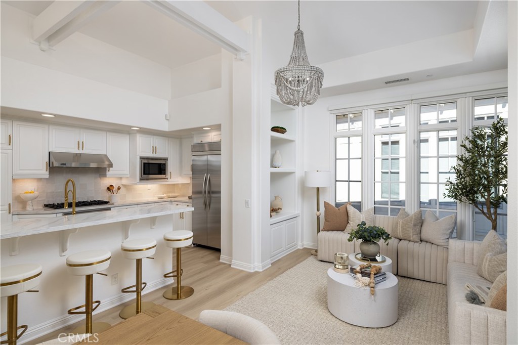 2545 Bungalow Place #12