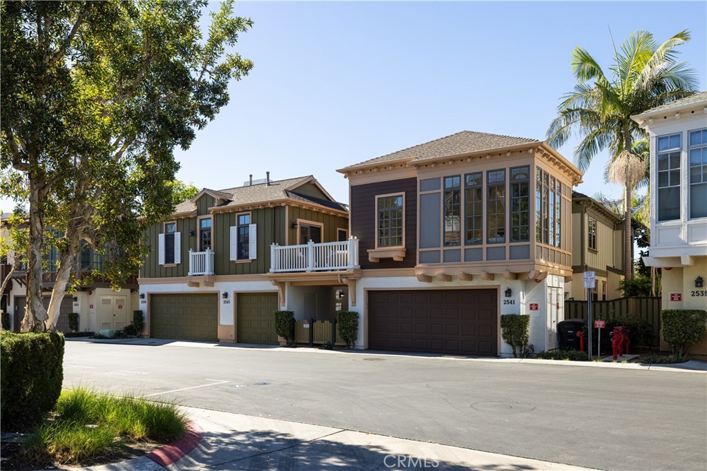 2545 Bungalow Place #12