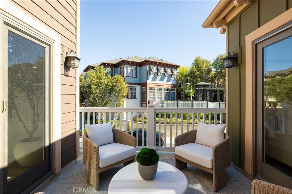 2545 Bungalow Place #12