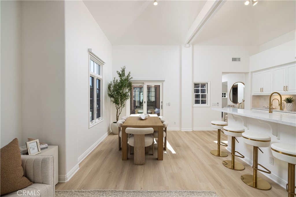 2545 Bungalow Place #12