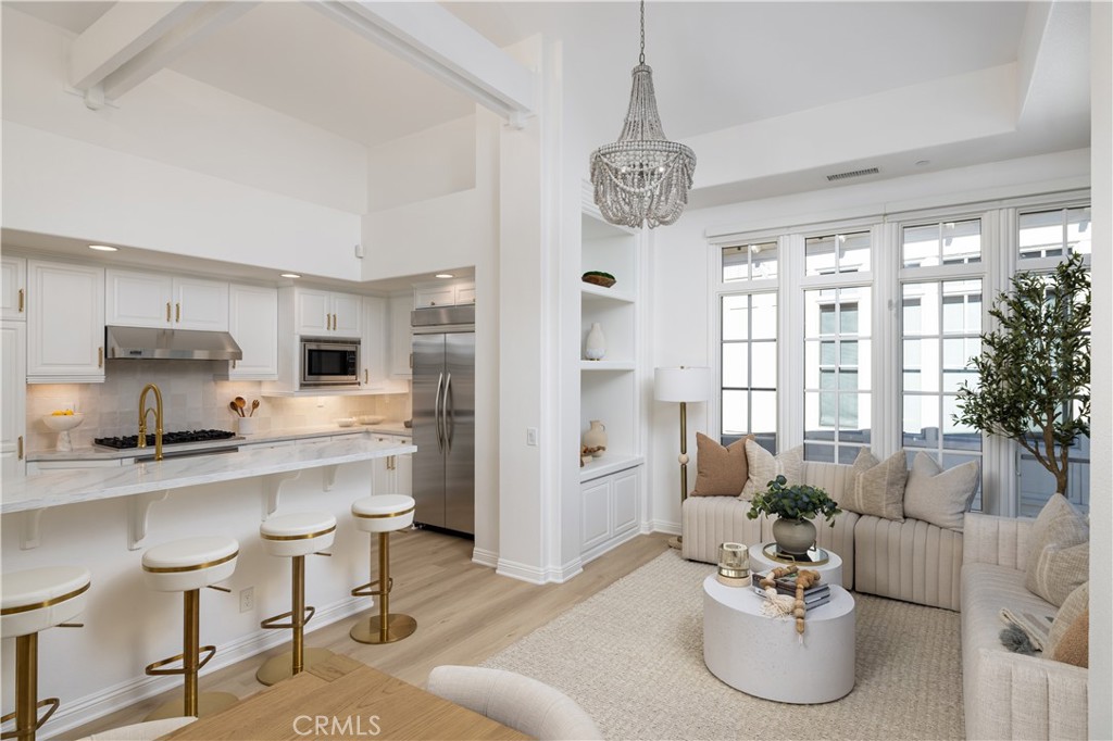 2545 Bungalow Place #12