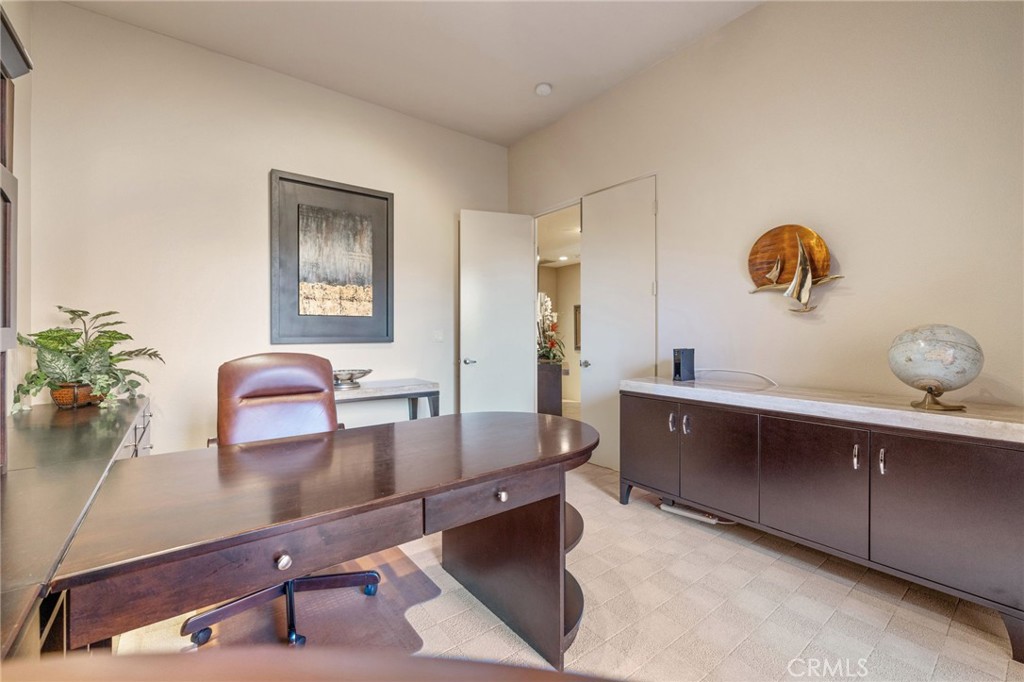 50075 Camino Privado