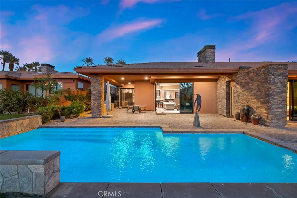 50075 Camino Privado