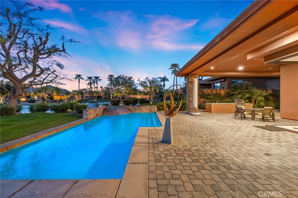 50075 Camino Privado