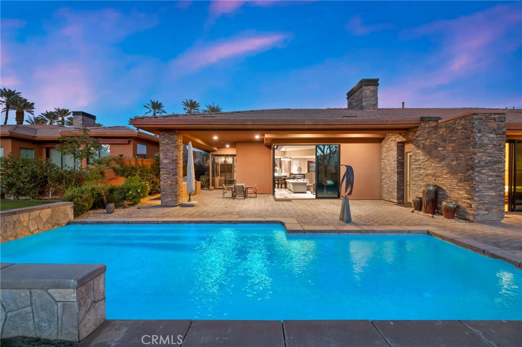 50075 Camino Privado