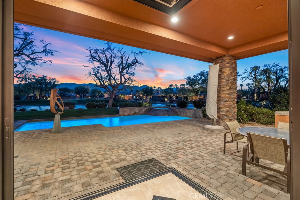 50075 Camino Privado