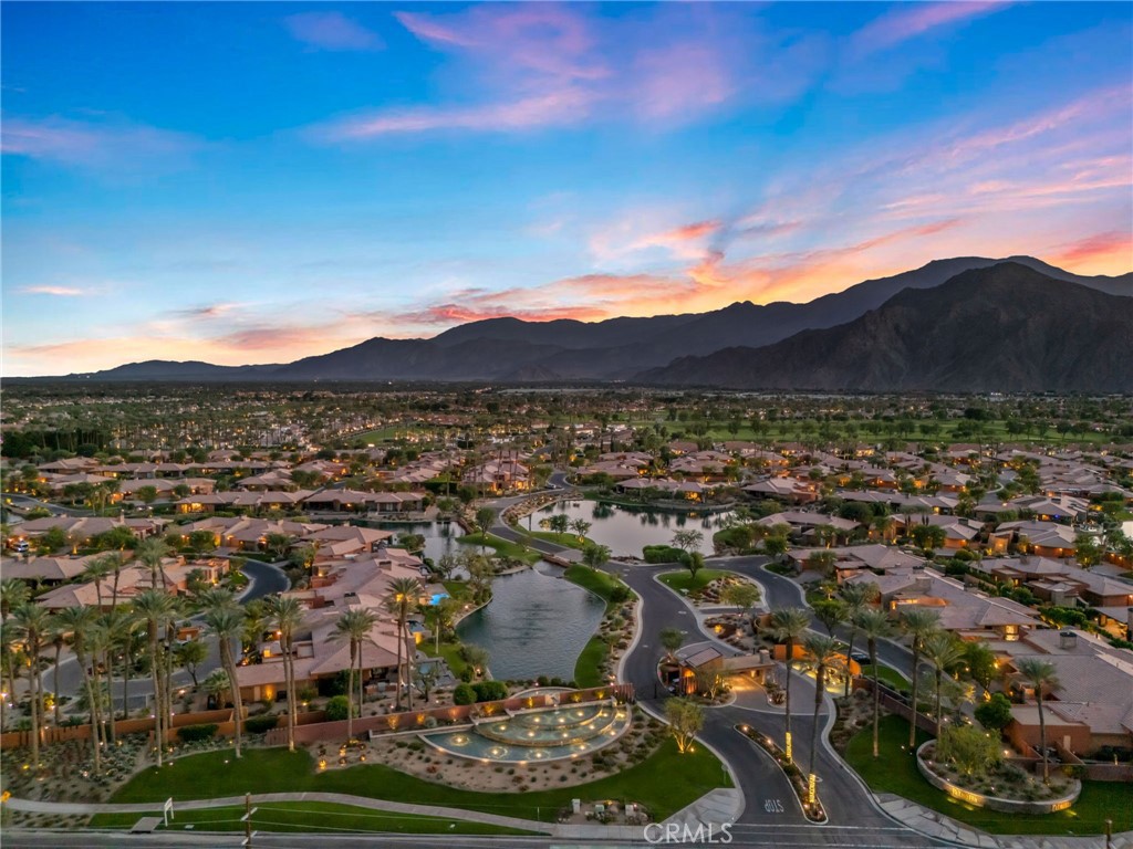 50075 Camino Privado