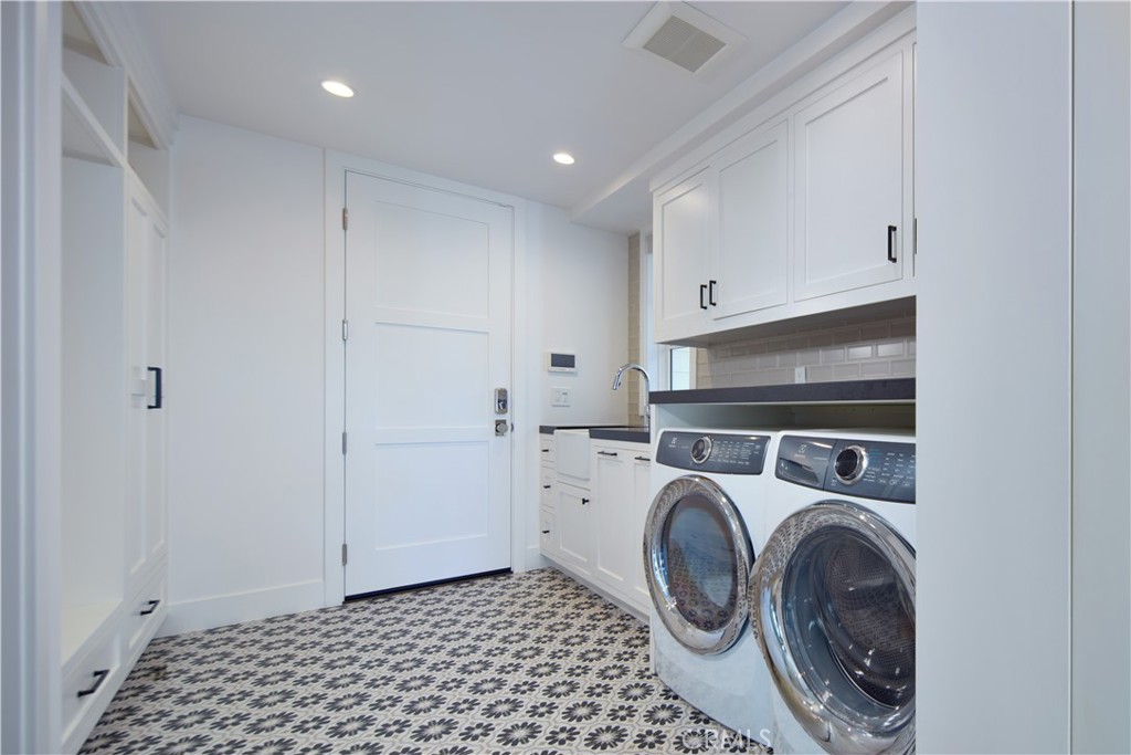 418 Larkspur