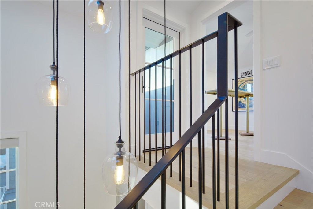 418 Larkspur