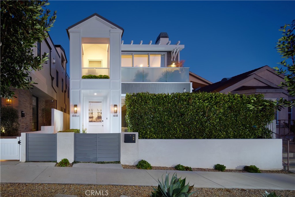 418 Larkspur