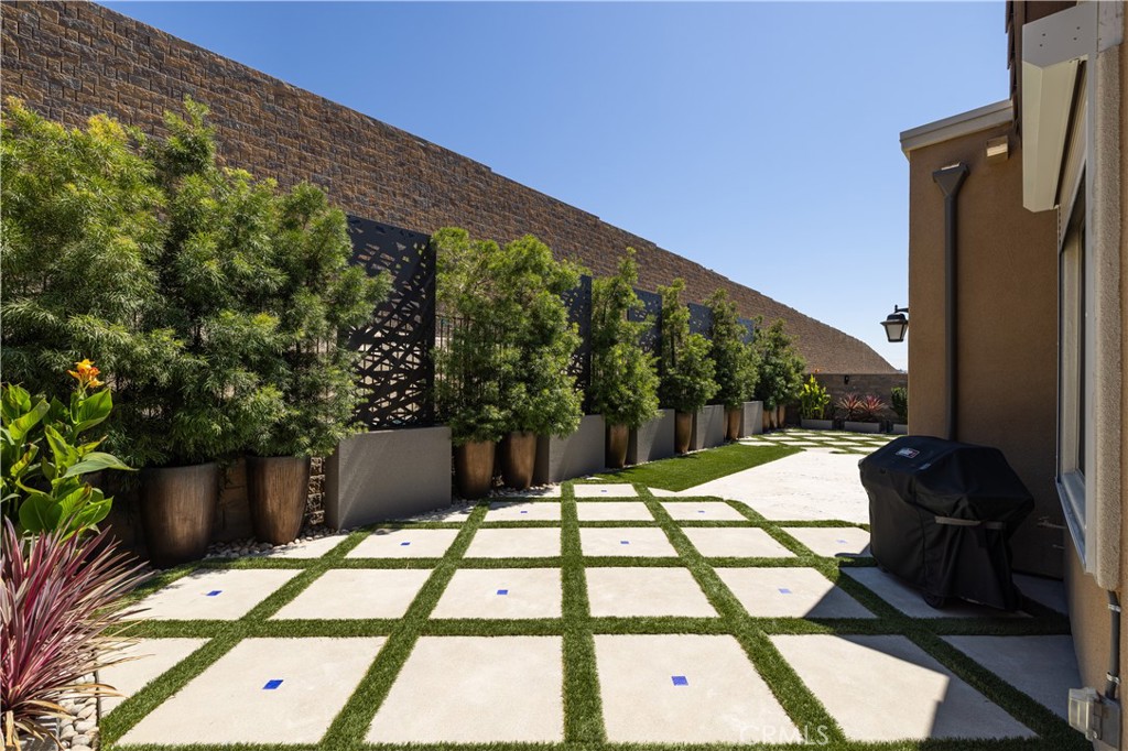 3017 Viejo Ridge North Drive