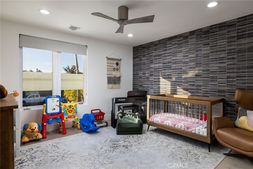 500 Harbor Island Drive