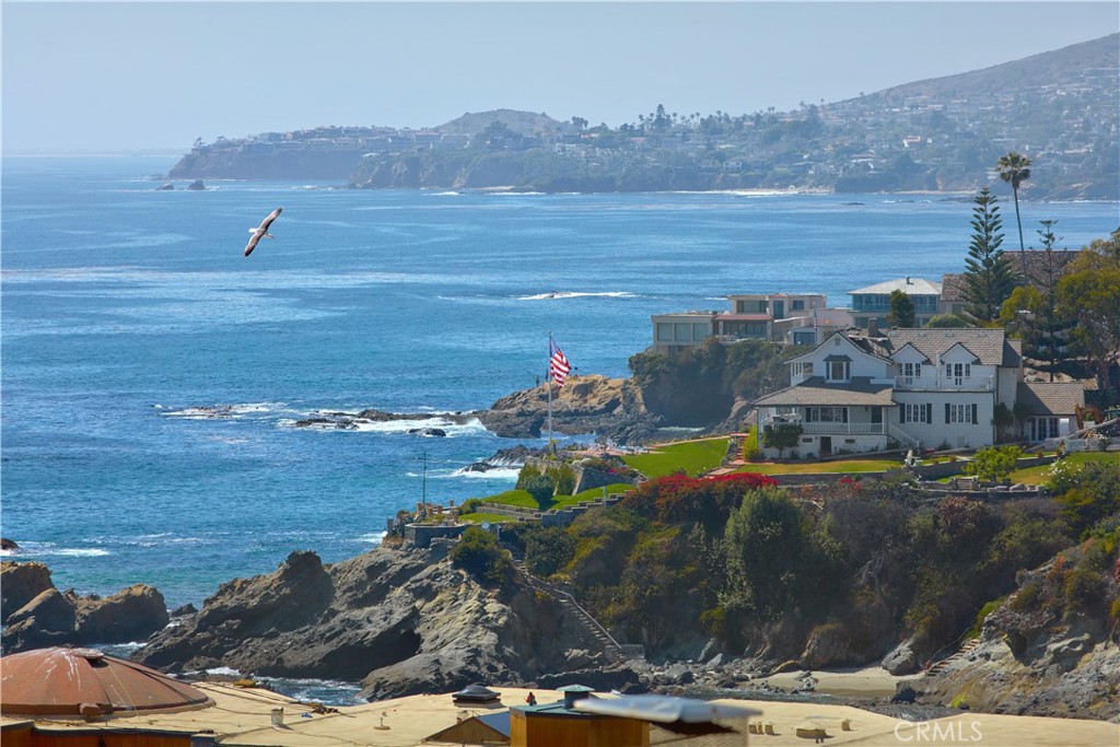 2621 Victoria Drive