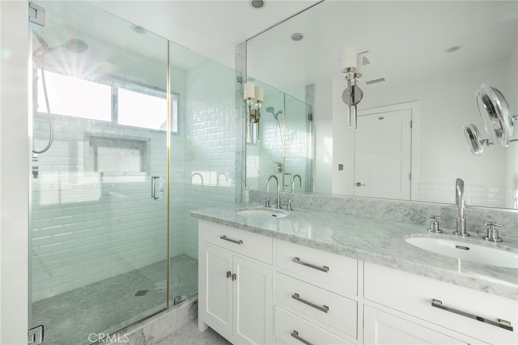 1821 Sandalwood Lane