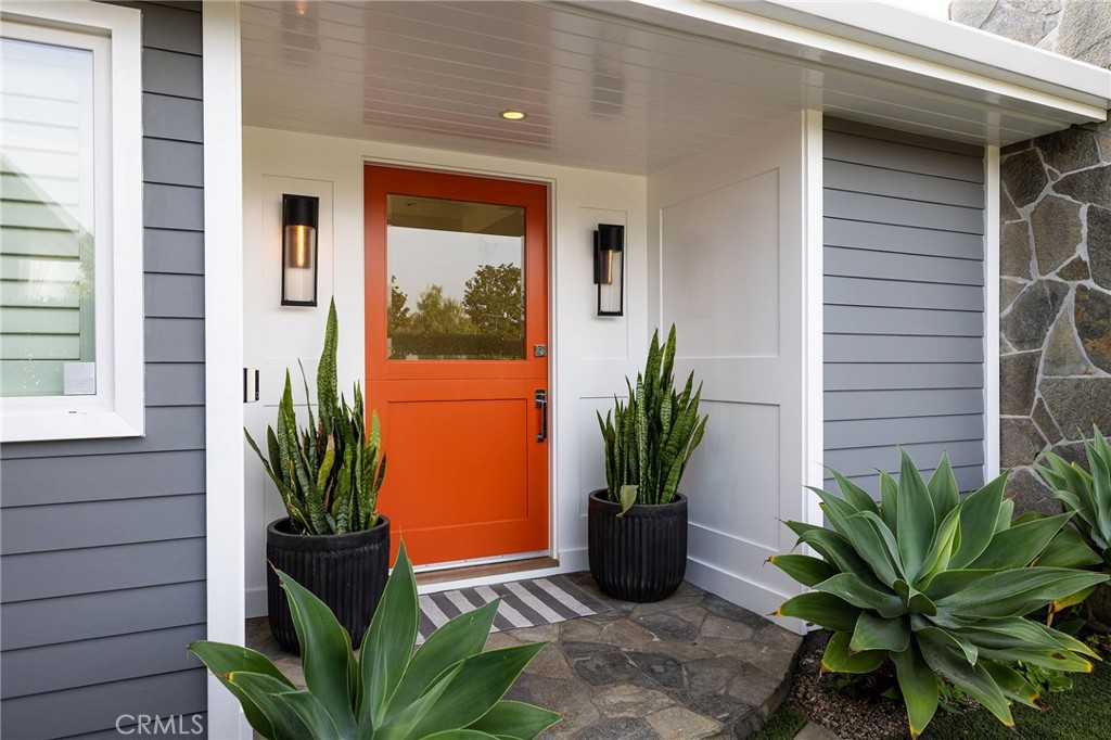 1821 Sandalwood Lane