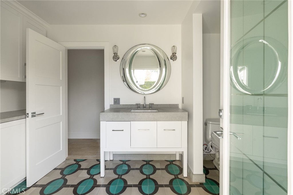 1821 Sandalwood Lane