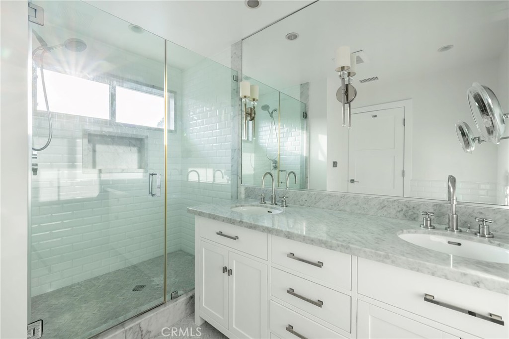 1821 Sandalwood Lane