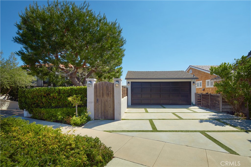 2235 Pacific Drive