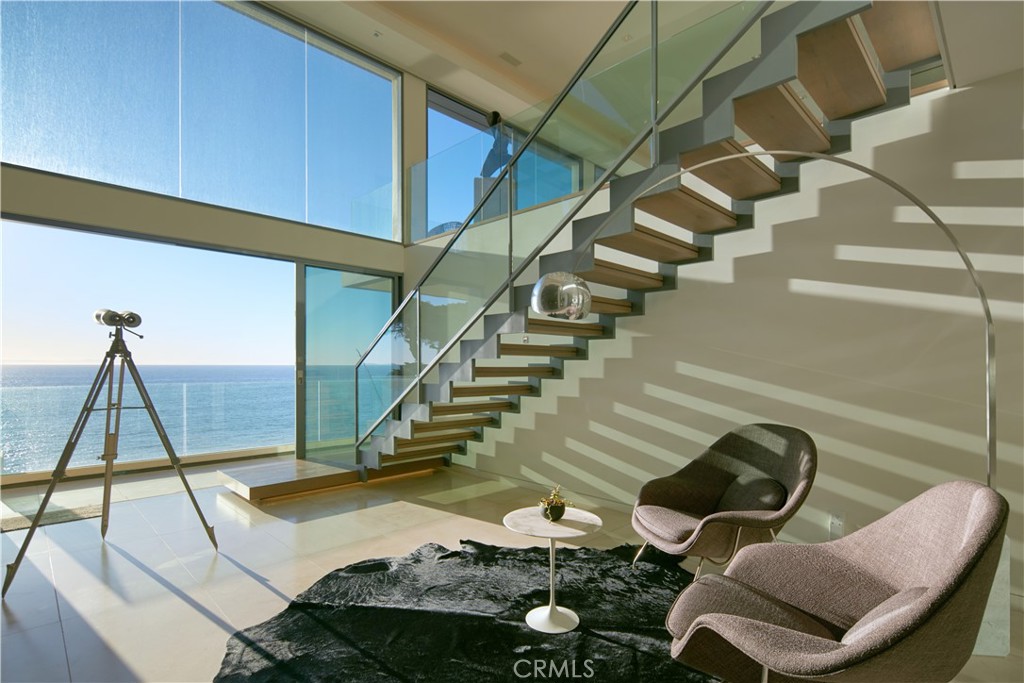 58 N La Senda Drive