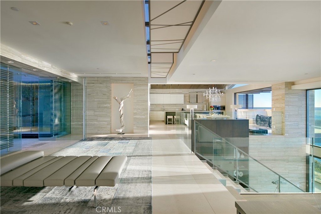 58 N La Senda Drive