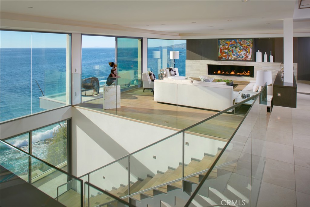 58 N La Senda Drive