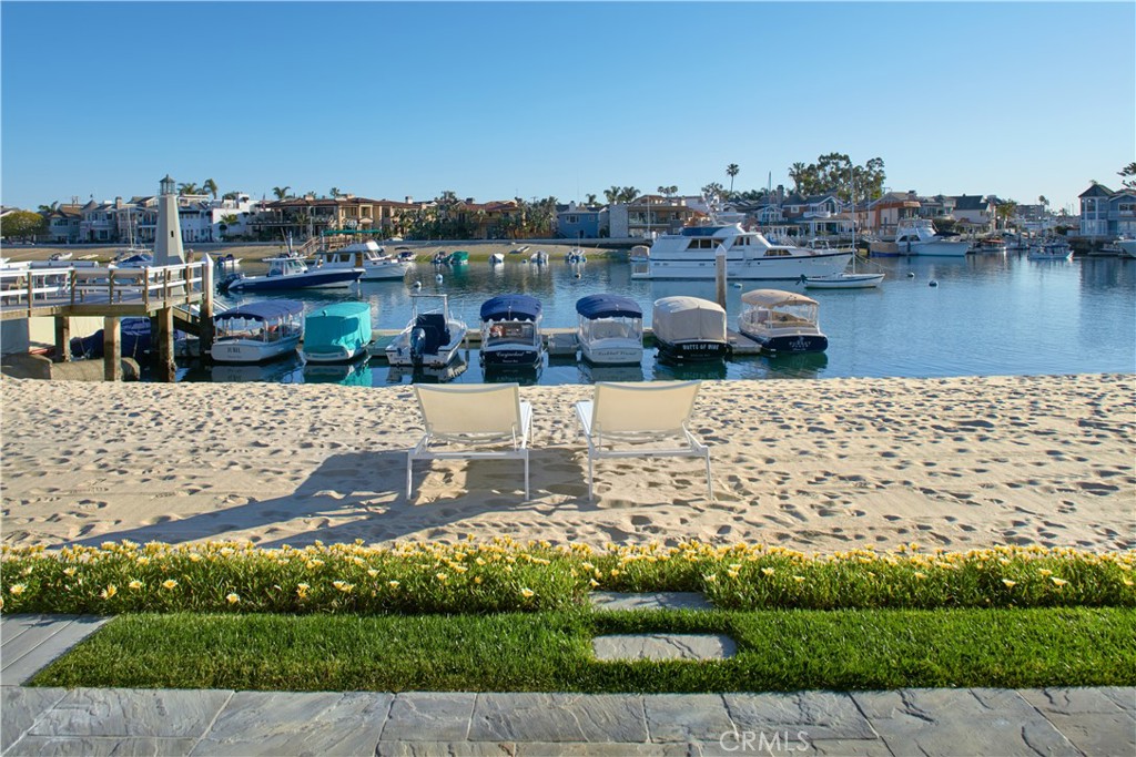14 Beacon Bay