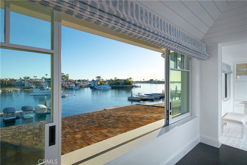 14 Beacon Bay
