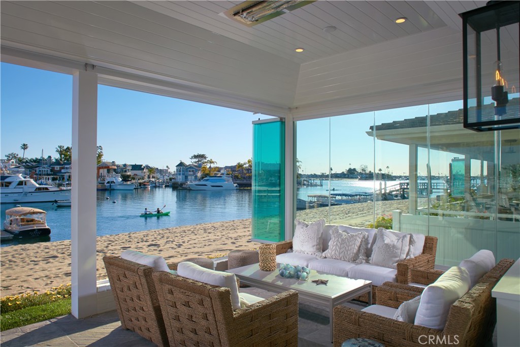 14 Beacon Bay