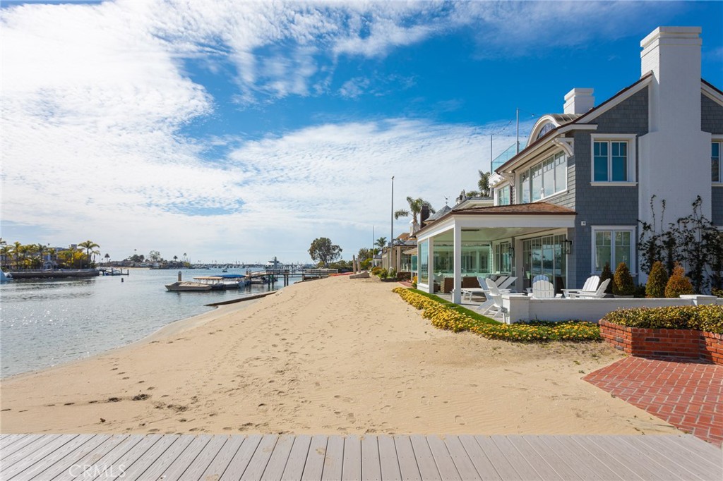 14 Beacon Bay