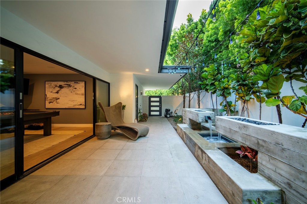 17 Monarch Bay