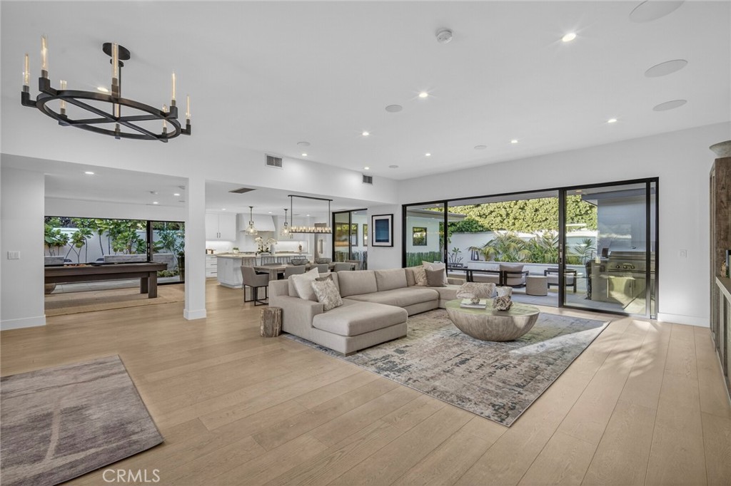 17 Monarch Bay