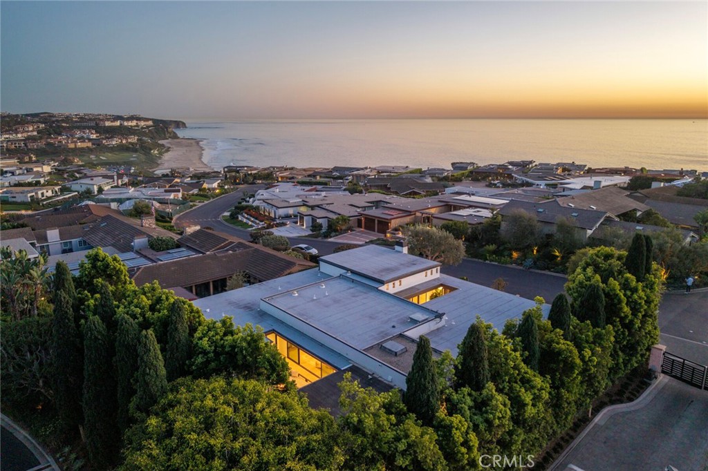 17 Monarch Bay