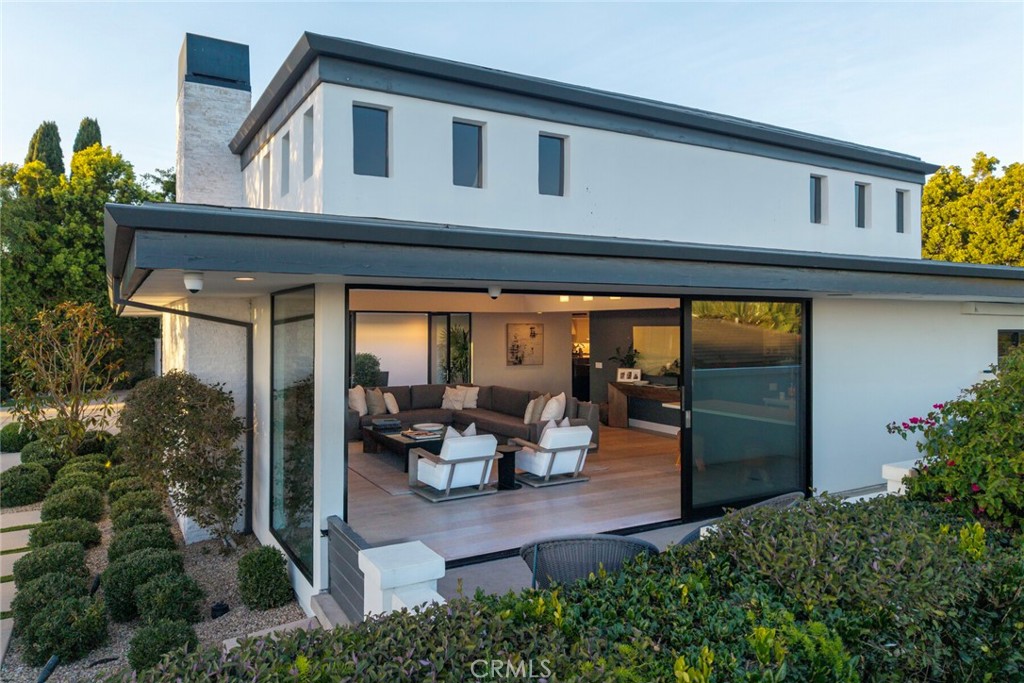 17 Monarch Bay