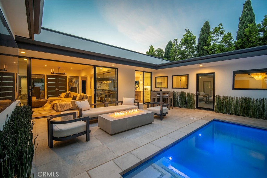 17 Monarch Bay