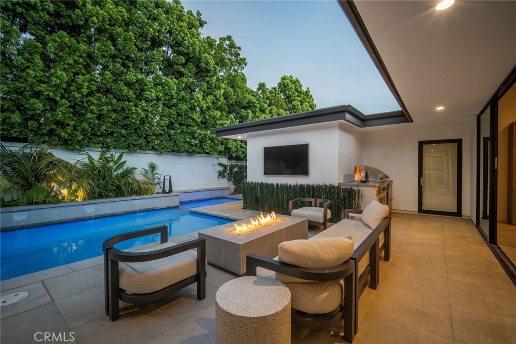 17 Monarch Bay