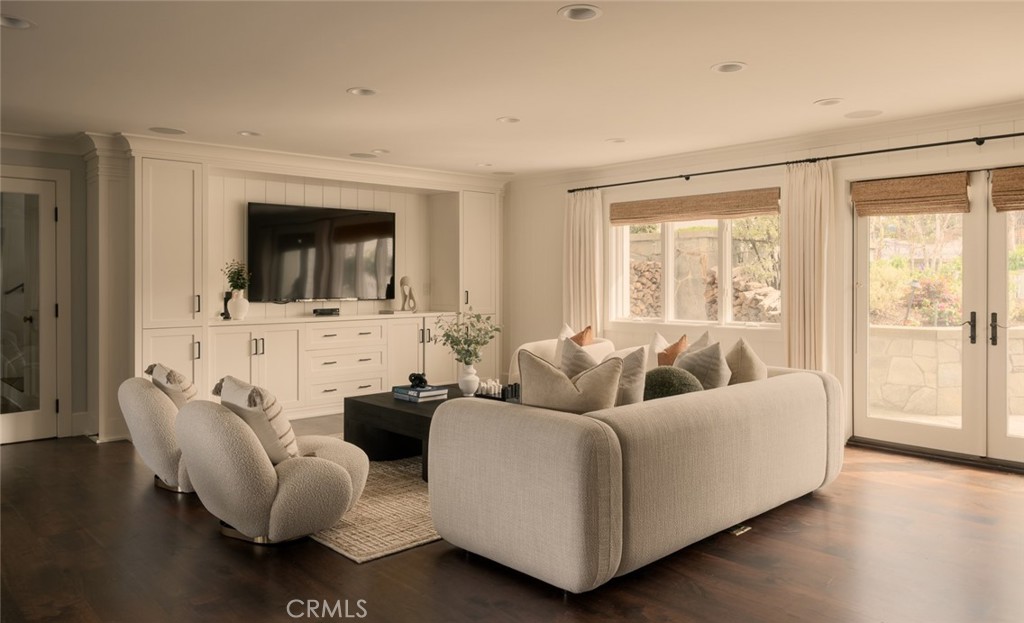 2 Royal Saint George Road