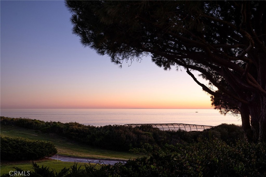 34 Pelican Point