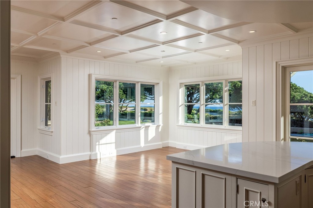 34 Pelican Point