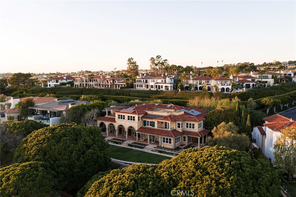 34 Pelican Point