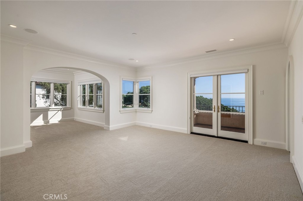 34 Pelican Point