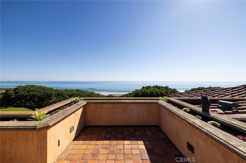 34 Pelican Point