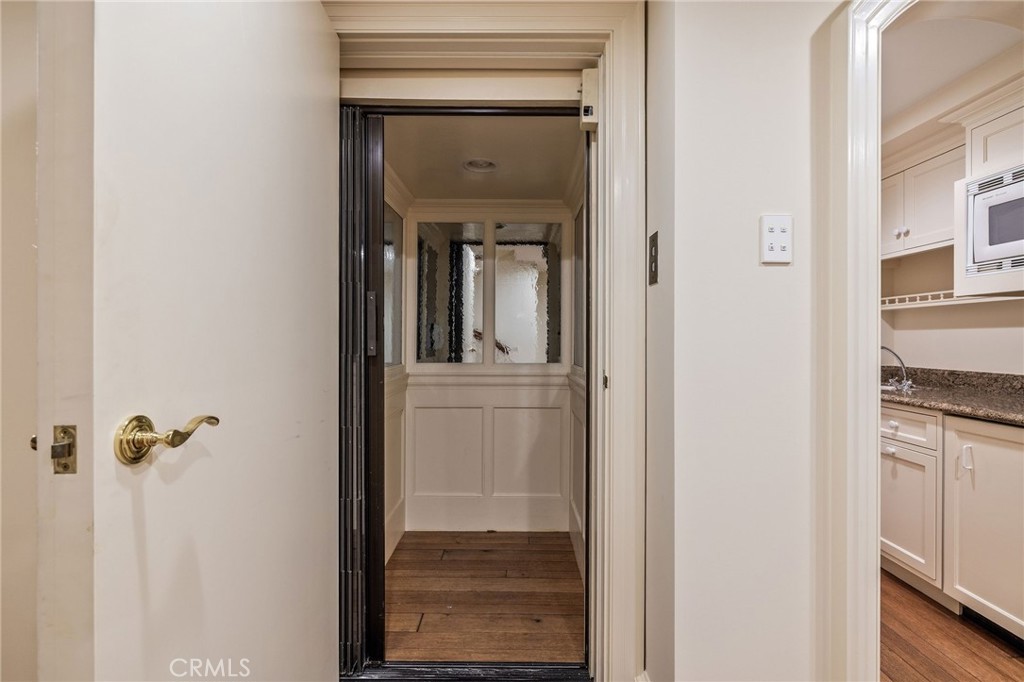 34 Pelican Point