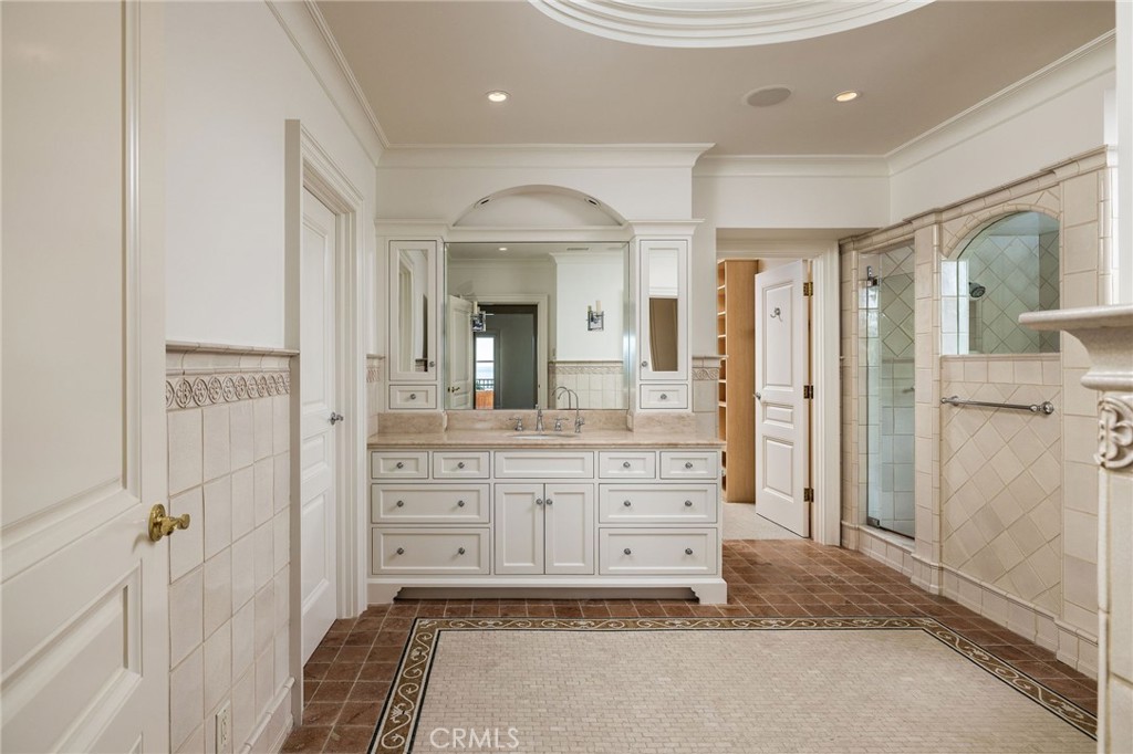 34 Pelican Point