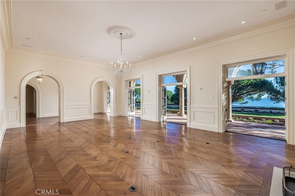 34 Pelican Point