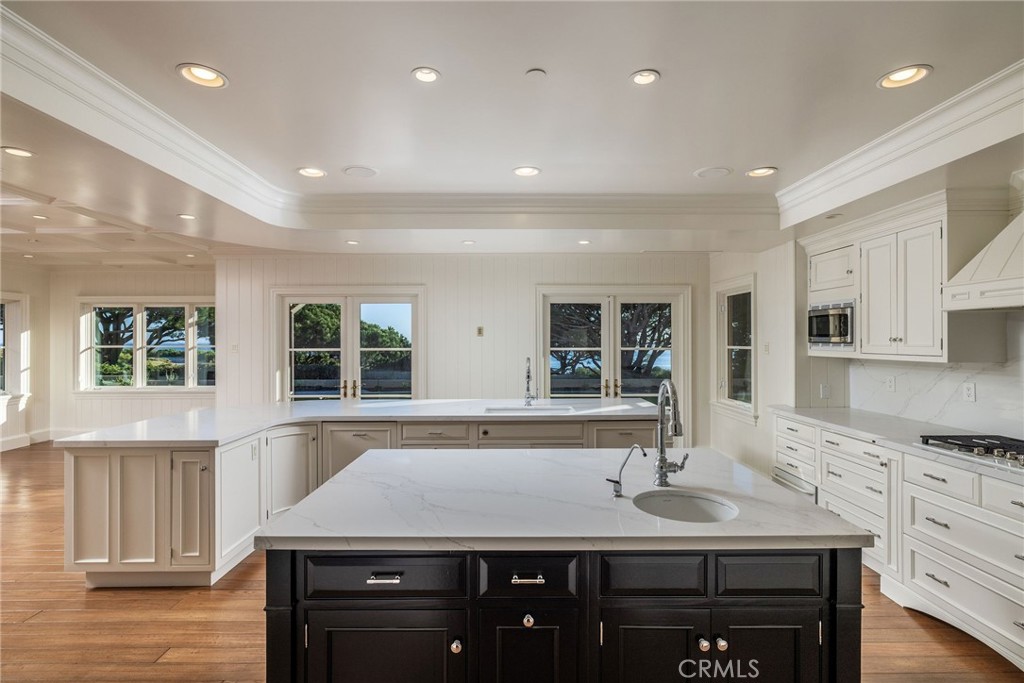 34 Pelican Point